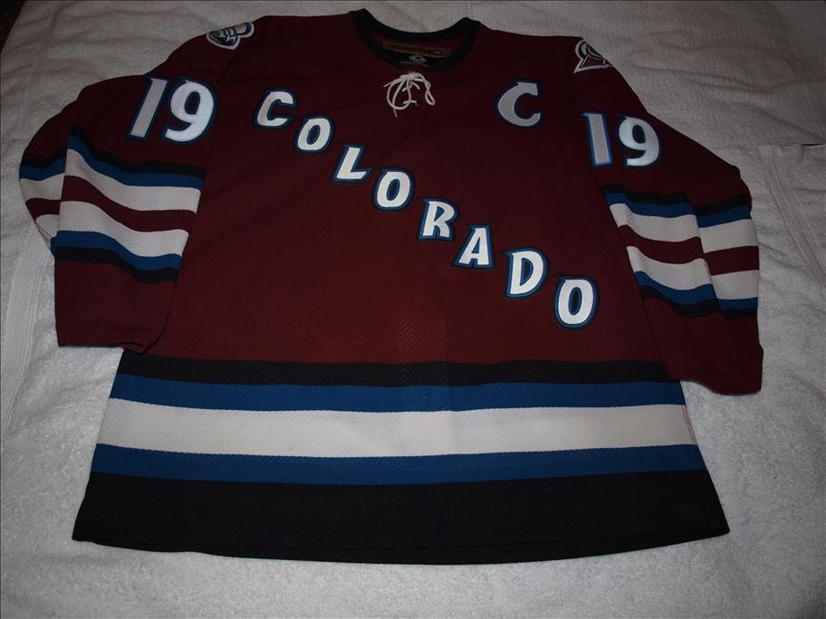 JOE SAKIC COLORADO AVALANCHE 2001 3RD ALTERNATE KOHO JERSEY LARGE